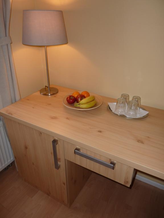Apartments And Suites קרמניצה חדר תמונה