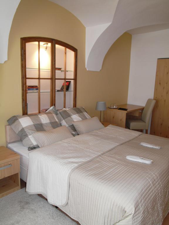 Apartments And Suites קרמניצה חדר תמונה