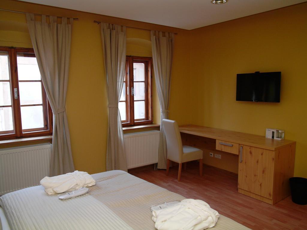 Apartments And Suites קרמניצה חדר תמונה