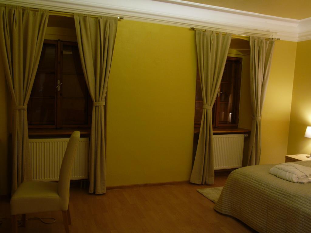Apartments And Suites קרמניצה מראה חיצוני תמונה